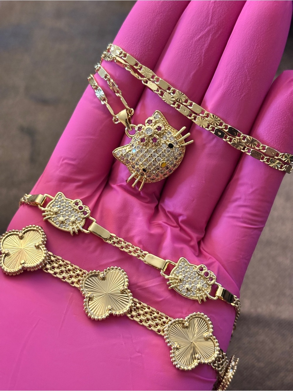 Pretty Bird Yellow Gold Diamond-Cut Clover & Hello Kitty CZ Set Bracelet